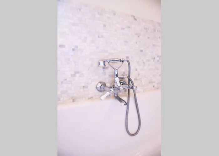 Les Eglantines In Belle Epoque Wijk Oostende